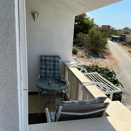 Levarda Apartment *